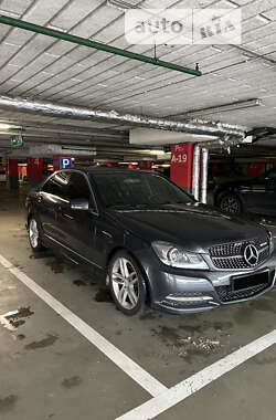 Седан Mercedes-Benz C-Class 2012 в Киеве