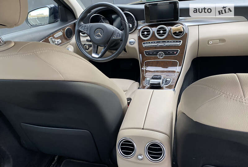 Седан Mercedes-Benz C-Class 2015 в Киеве