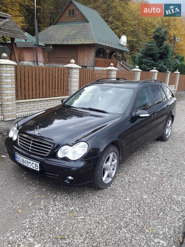 Mercedes-Benz C-Class 2006