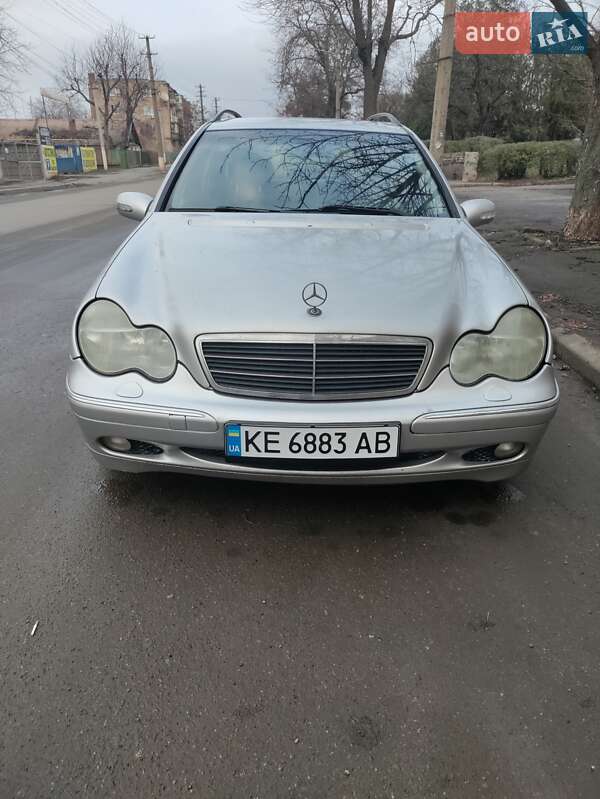 Универсал Mercedes-Benz C-Class 2003 в Киеве