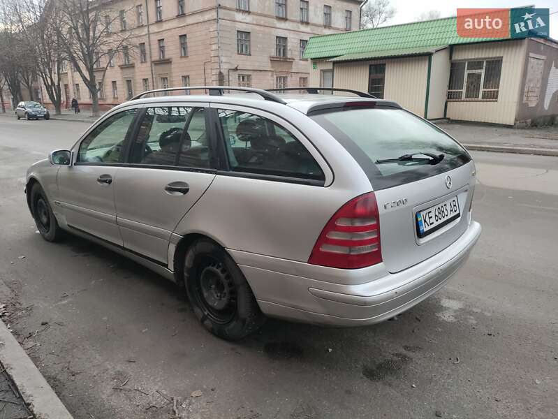 Универсал Mercedes-Benz C-Class 2003 в Киеве