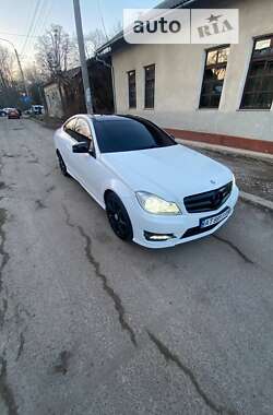 Купе Mercedes-Benz C-Class 2015 в 
