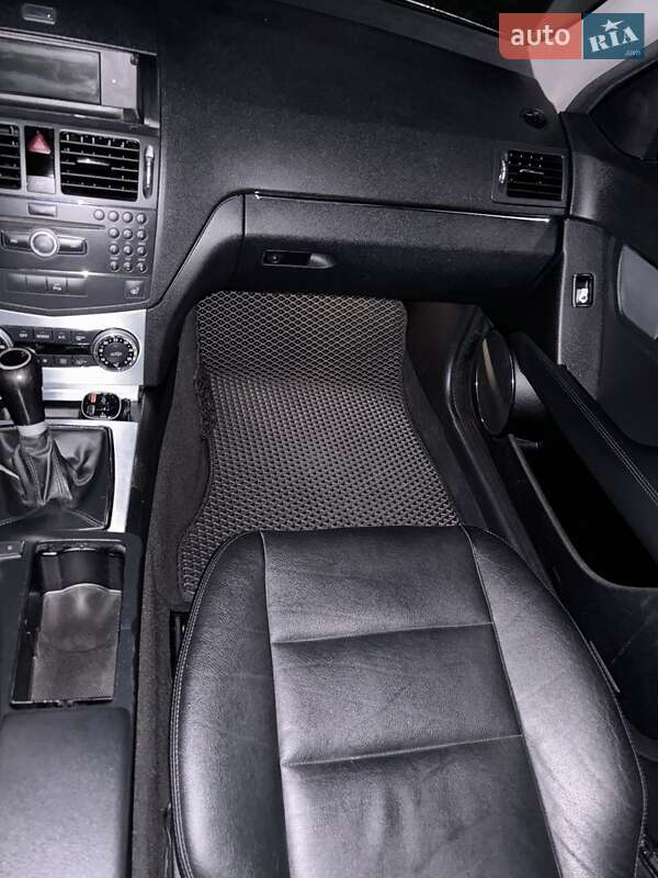 Универсал Mercedes-Benz C-Class 2007 в Виноградове