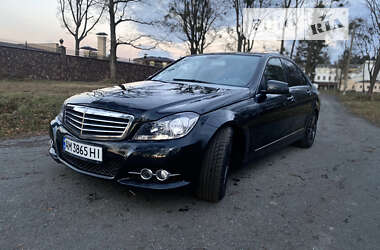 Седан Mercedes-Benz C-Class 2013 в Житомире