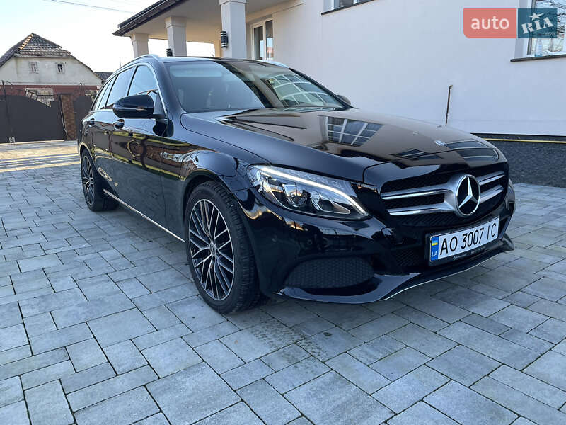 Универсал Mercedes-Benz C-Class 2015 в Иршаве