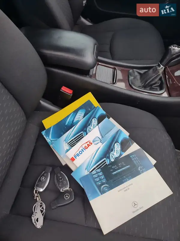 Седан Mercedes-Benz C-Class 2004 в Шполе документ