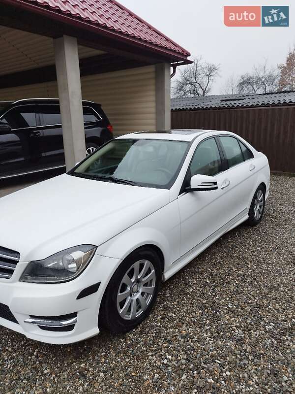 Седан Mercedes-Benz C-Class 2014 в Тячеве
