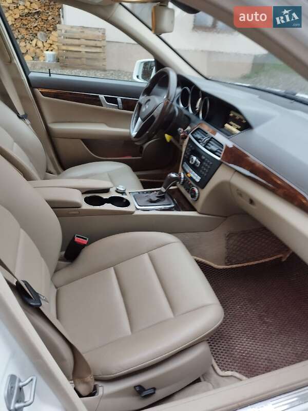 Седан Mercedes-Benz C-Class 2014 в Тячеве