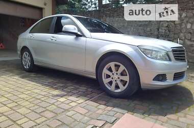 Седан Mercedes-Benz C-Class 2007 в Івано-Франківську