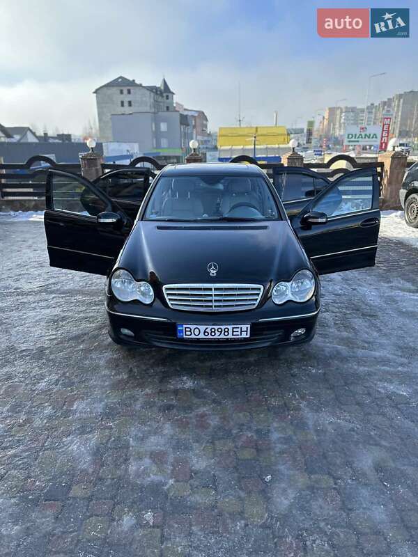 Седан Mercedes-Benz C-Class 2007 в Тернополе