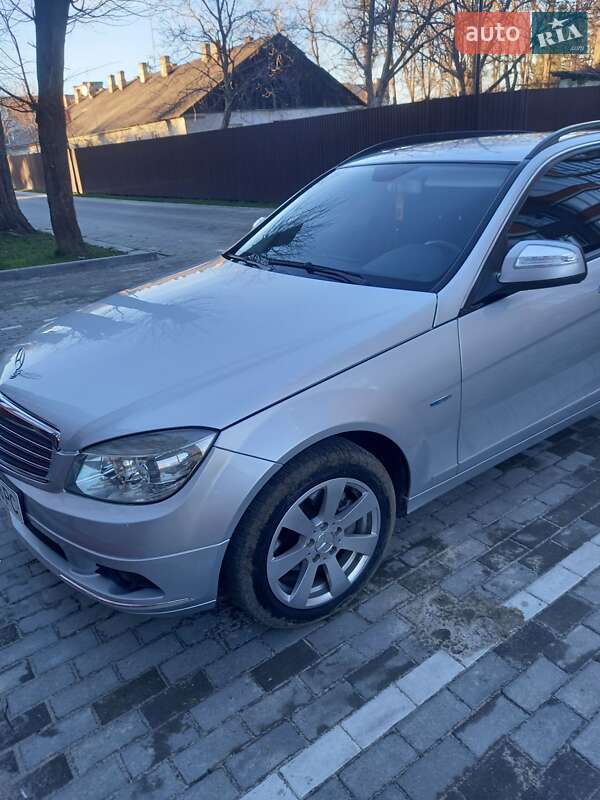 Универсал Mercedes-Benz C-Class 2007 в Стрые