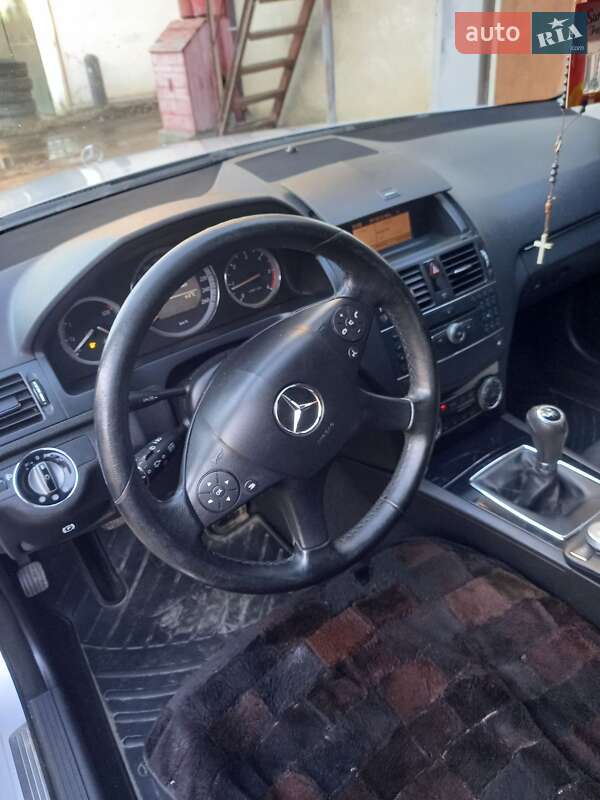 Универсал Mercedes-Benz C-Class 2007 в Стрые