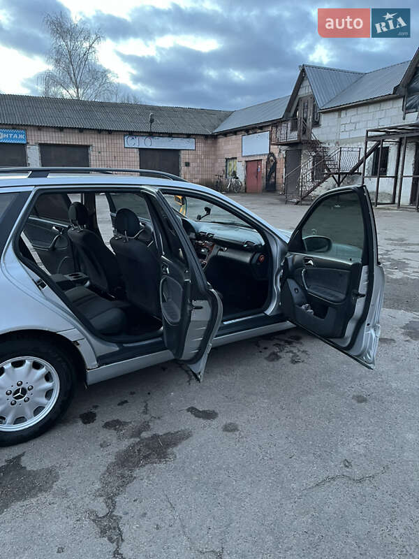 Универсал Mercedes-Benz C-Class 2001 в Рокитном