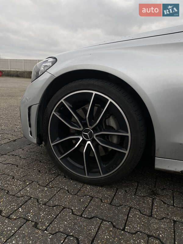 Седан Mercedes-Benz C-Class 2017 в Киеве