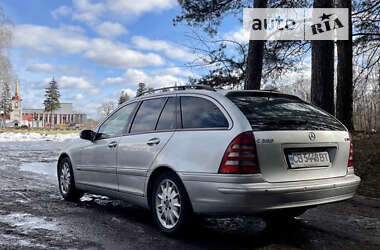 Універсал Mercedes-Benz C-Class 2002 в Лубнах