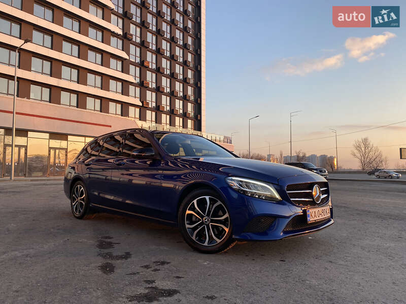 Универсал Mercedes-Benz C-Class 2019 в Киеве