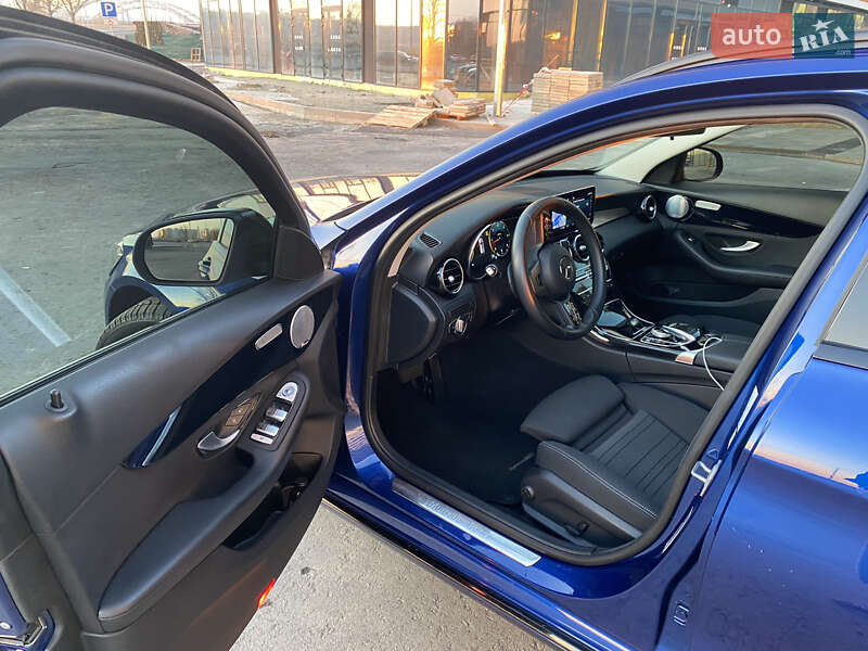 Универсал Mercedes-Benz C-Class 2019 в Киеве
