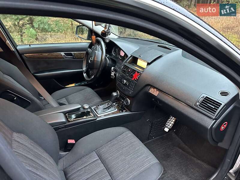 Седан Mercedes-Benz C-Class 2008 в Кременчуці
