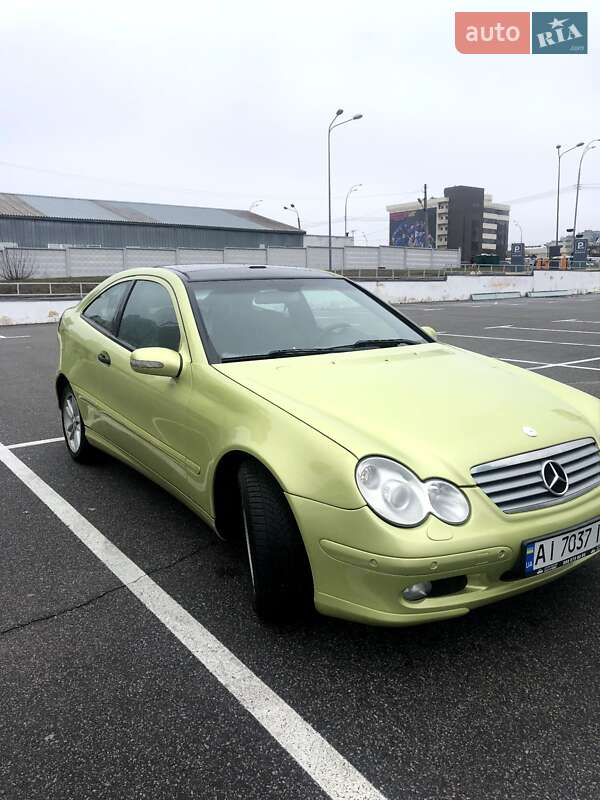 Mercedes-Benz C-Class 2004