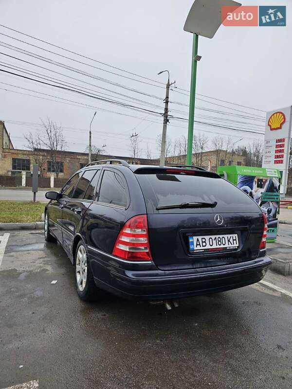 Универсал Mercedes-Benz C-Class 2004 в Виннице