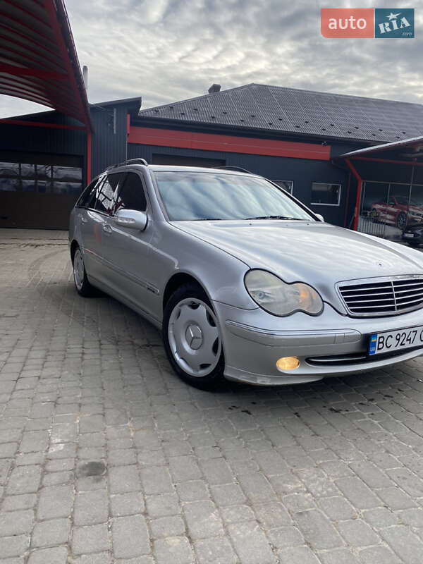 Универсал Mercedes-Benz C-Class 2003 в Яворове