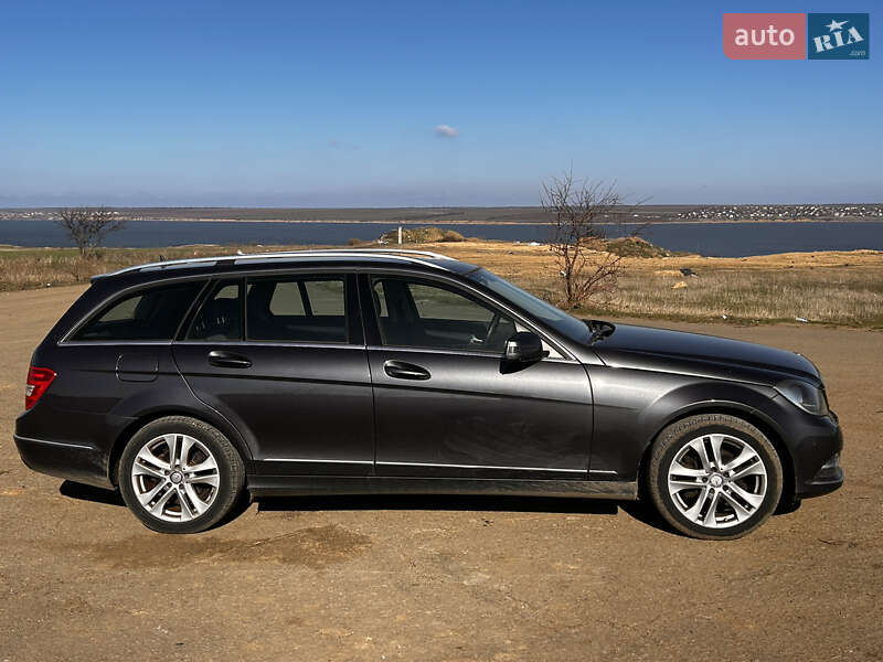 Универсал Mercedes-Benz C-Class 2013 в Одессе фото 7 Универсал Mercedes-Benz C-Class 2013 в Одессе