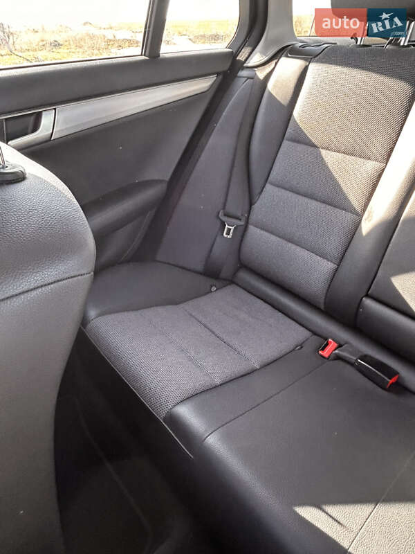 Универсал Mercedes-Benz C-Class 2013 в Одессе фото 22 Универсал Mercedes-Benz C-Class 2013 в Одессе