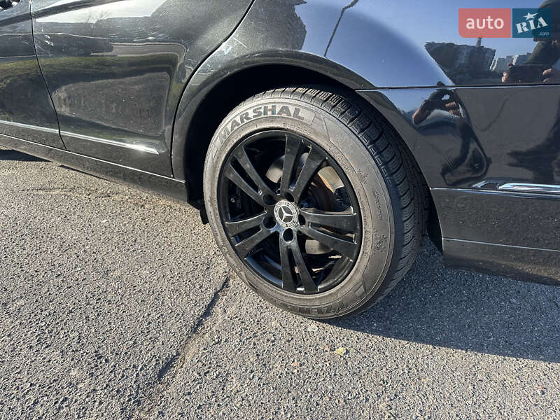 Седан Mercedes-Benz C-Class 2010 в Черкассах