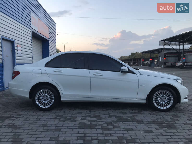 Седан Mercedes-Benz C-Class 2011 в Запорожье