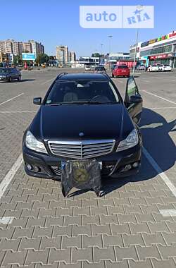 Универсал Mercedes-Benz C-Class 2013 в Киеве