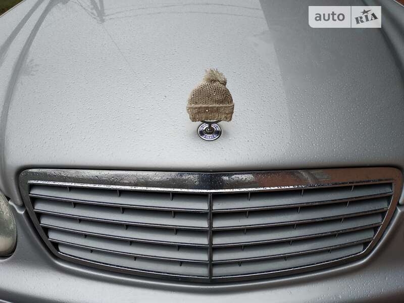 Седан Mercedes-Benz C-Class 2003 в Павлограді