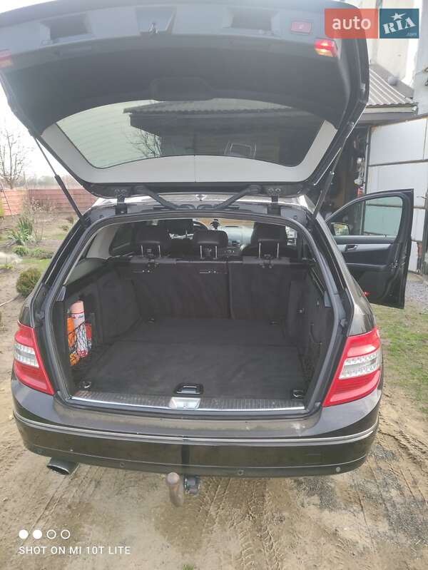 Универсал Mercedes-Benz C-Class 2009 в Львове фото 8 Универсал Mercedes-Benz C-Class 2009 в Львове