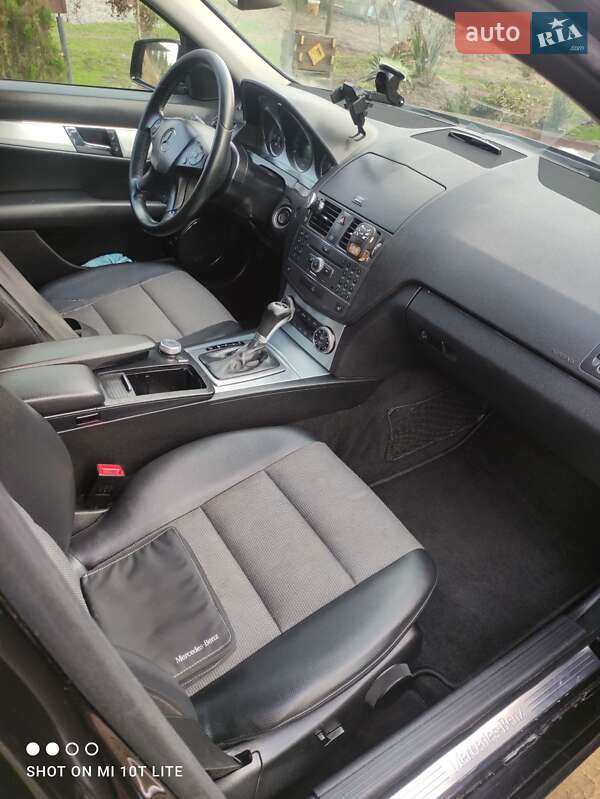 Универсал Mercedes-Benz C-Class 2009 в Львове фото 16 Универсал Mercedes-Benz C-Class 2009 в Львове