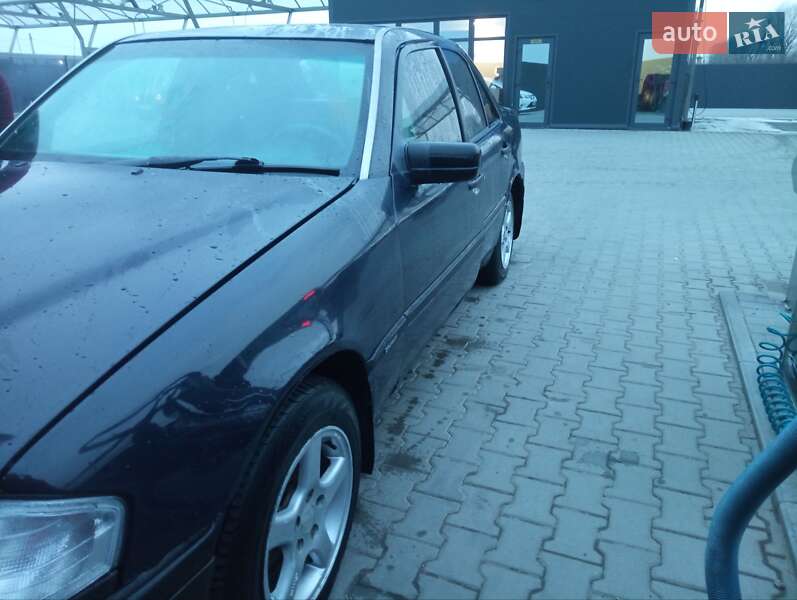 Седан Mercedes-Benz C-Class 1993 в Летичеве фото 3 Седан Mercedes-Benz C-Class 1993 в Летичеве