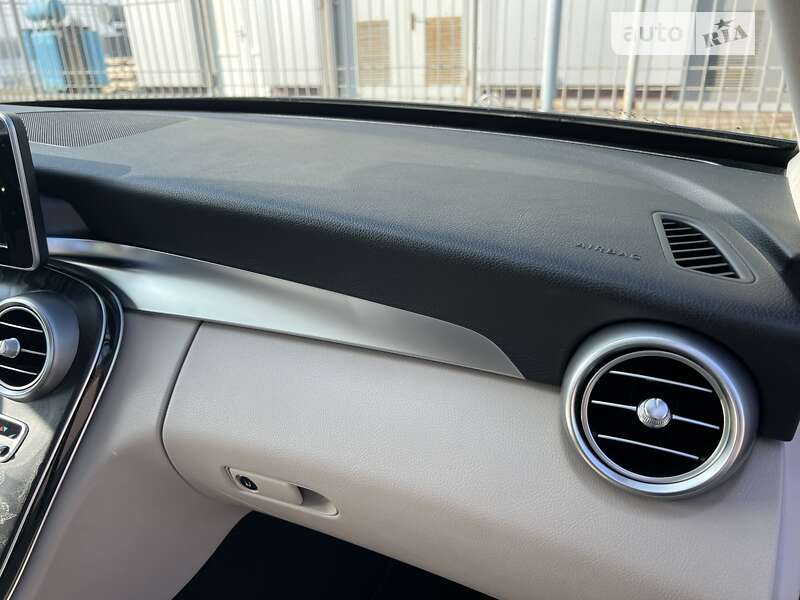 Седан Mercedes-Benz C-Class 2015 в Кременчуге