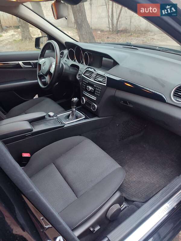 Универсал Mercedes-Benz C-Class 2012 в Черкассах
