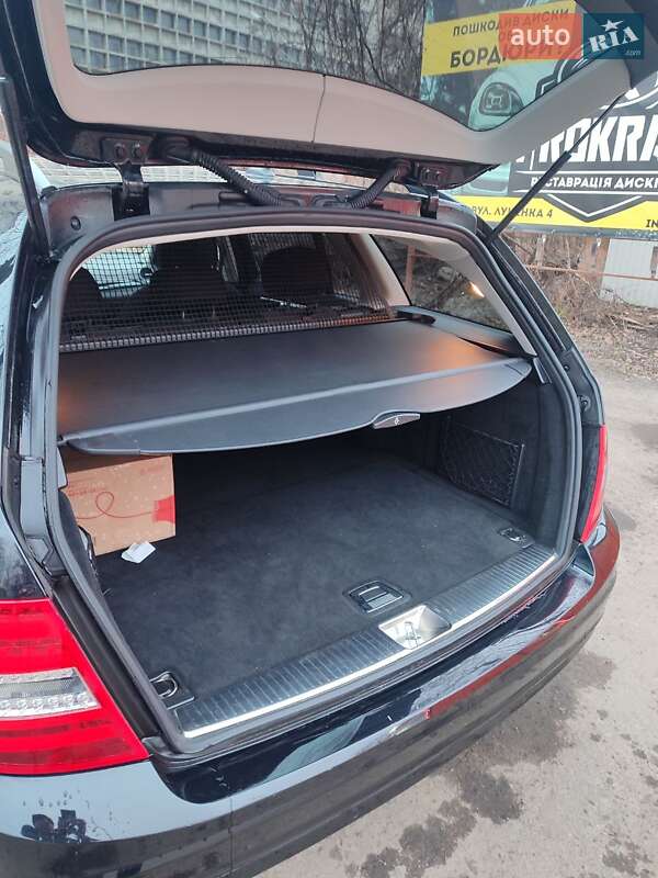Универсал Mercedes-Benz C-Class 2012 в Черкассах