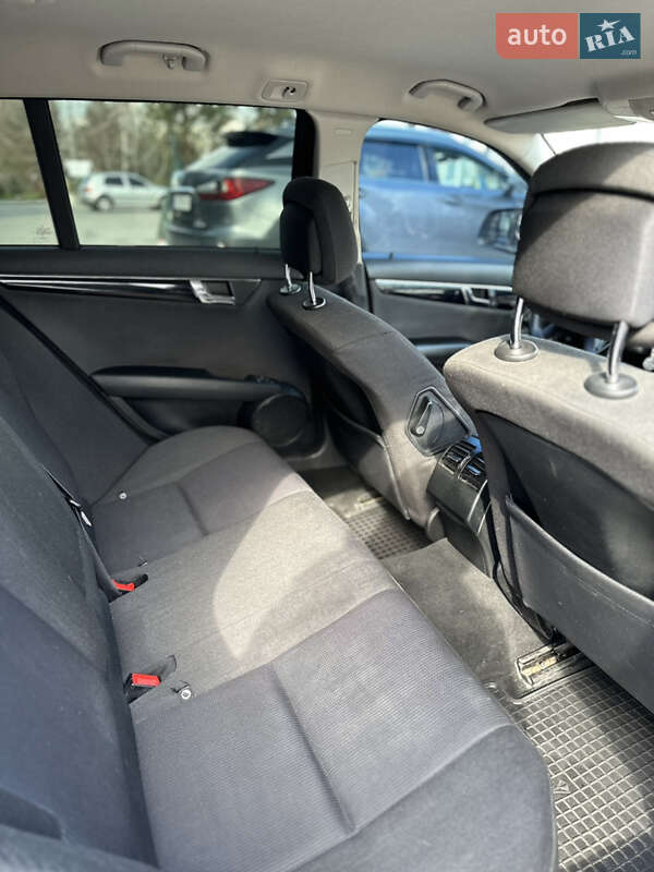 Универсал Mercedes-Benz C-Class 2008 в Ровно