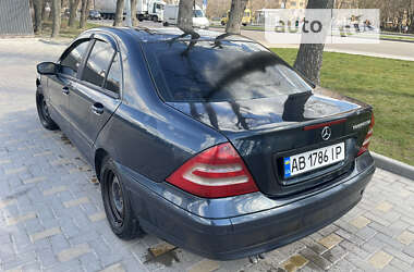 Седан Mercedes-Benz C-Class 2004 в Виннице