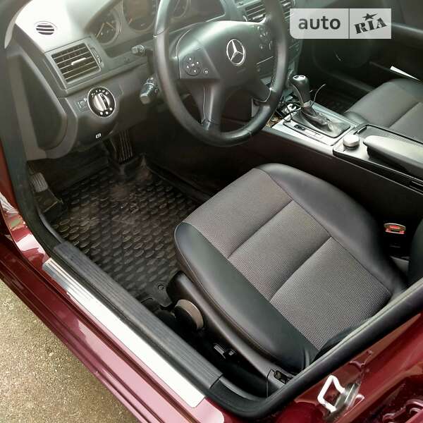 Седан Mercedes-Benz C-Class 2008 в Житомире фото 13 Седан Mercedes-Benz C-Class 2008 в Житомире