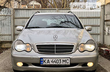Универсал Mercedes-Benz C-Class 2001 в Вишневом