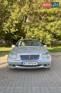 Универсал Mercedes-Benz C-Class 2002 в Ужгороде