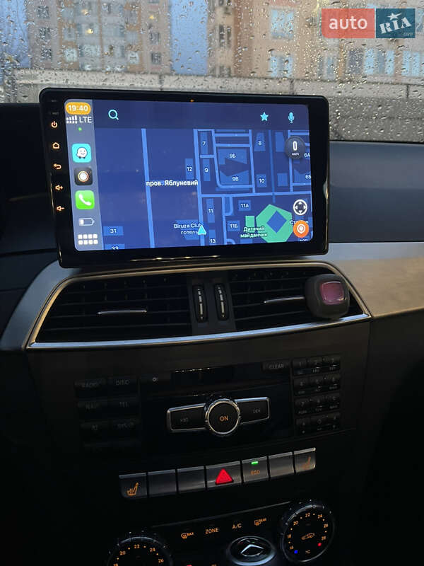 Купе Mercedes-Benz C-Class 2011 в Киеве