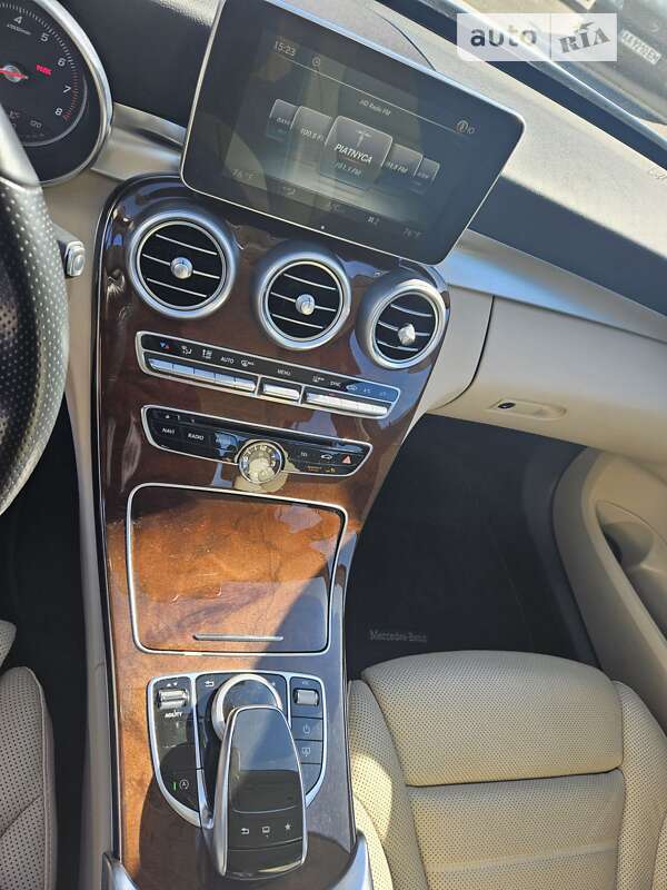 Седан Mercedes-Benz C-Class 2015 в Киеве