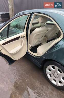 Седан Mercedes-Benz C-Class 2004 в Житомирі