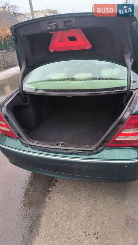 Седан Mercedes-Benz C-Class 2004 в Житомире