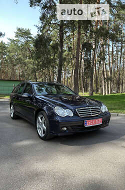 Универсал Mercedes-Benz C-Class 2006 в Чернигове