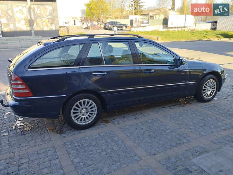 Универсал Mercedes-Benz C-Class 2001 в Гайвороне