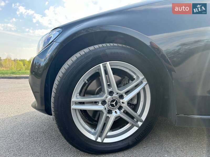 Универсал Mercedes-Benz C-Class 2015 в Киеве