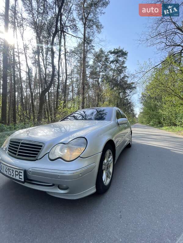 Mercedes-Benz C-Class 2002